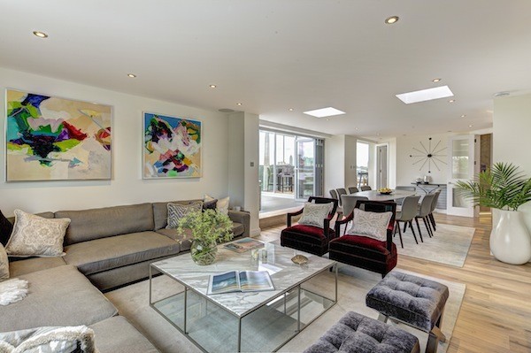 2 - 26TH - Reception